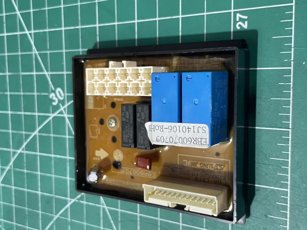 Kenmore  LG EBR60070709 Refrigerator Control Board