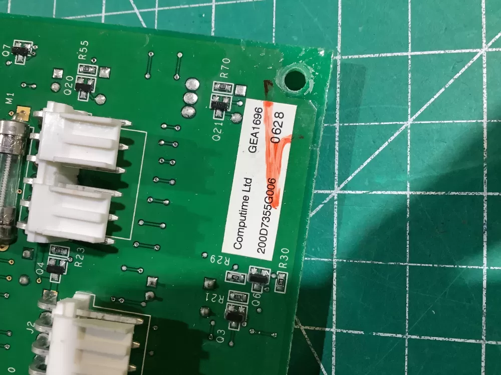 GE Hotpoint 200D7355G006 Refrigerator Control Board Dispenser  AZ147499 | NR2471