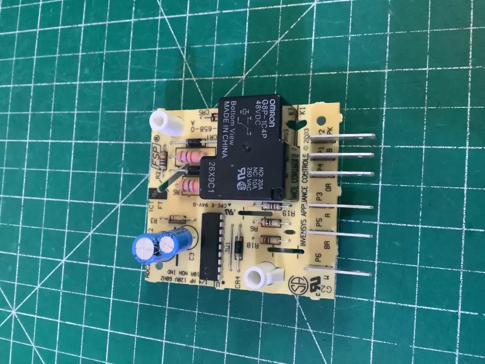 Whirlpool  Maytag  KitchenAid  Kenmore 100-01116-10  2213100 2213473 2302564 2303826 2304099 WP2304099 PS11740238 Refrigerator Defrost Board Control