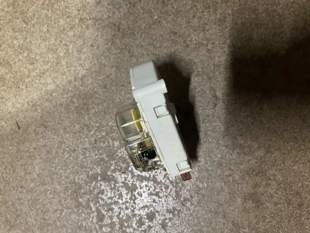 Frigidaire Kenmore AP2111929 12762 Refrigerator Defrost Timer AZ26669 | KM149