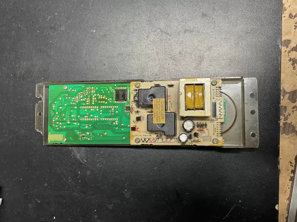 GE 164D3147G006 Oven Control Board