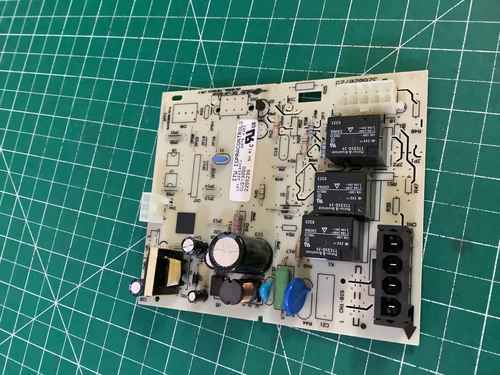 Whirlpool WPW10135090  AP6015557  W10135090  2252189  2252189EXCR  2255239  2255239EXCR  2304056  2304056EXCR  2304095  2304095EXCR  PS11748838  W10135090R  W10135090REXCR Refrigerator Main Control Board