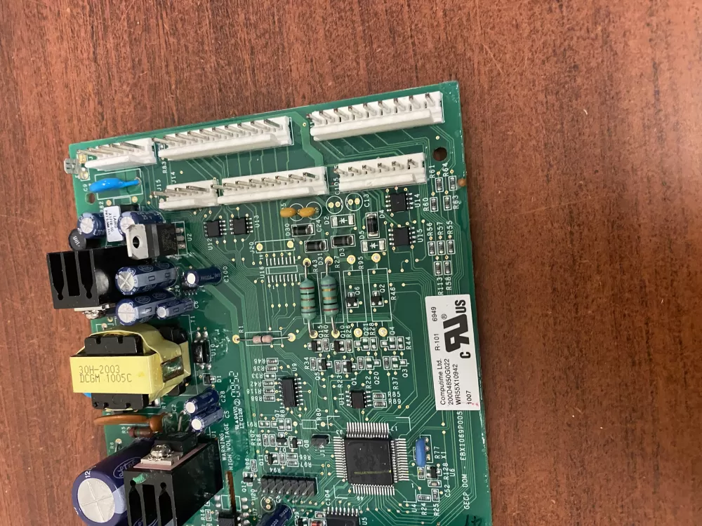 GE 200D2260G008 PD00074367 AP7188100 Refrigerator Control Board AZ59807 | BK2037