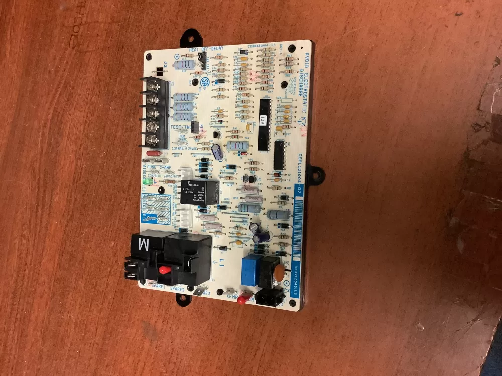 Carrier Control Circuit Board CEPL131012-01 AZ224999 | BG342