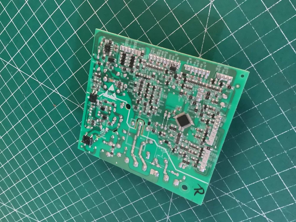 Homa Electrolux W19-9510 Refrigerator Control Board AZ212827 | NR1512