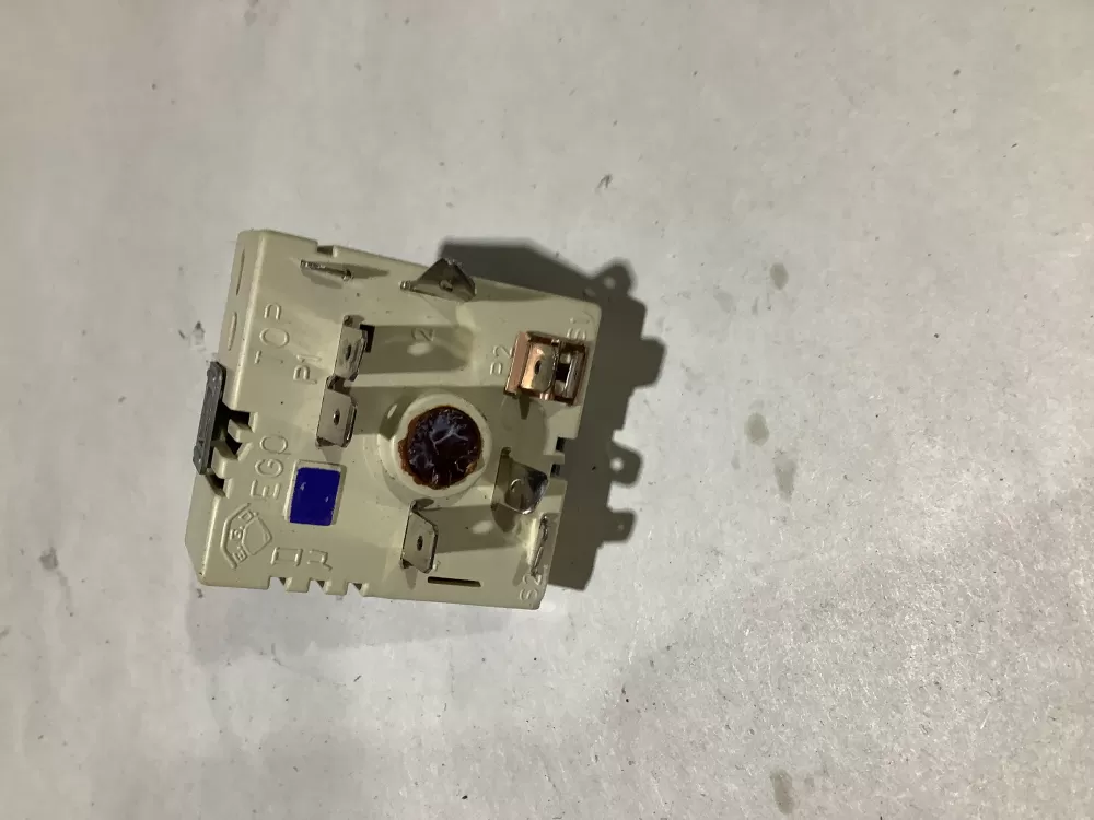 GE 5055073064 229C4709P005 Range Control Board Switch