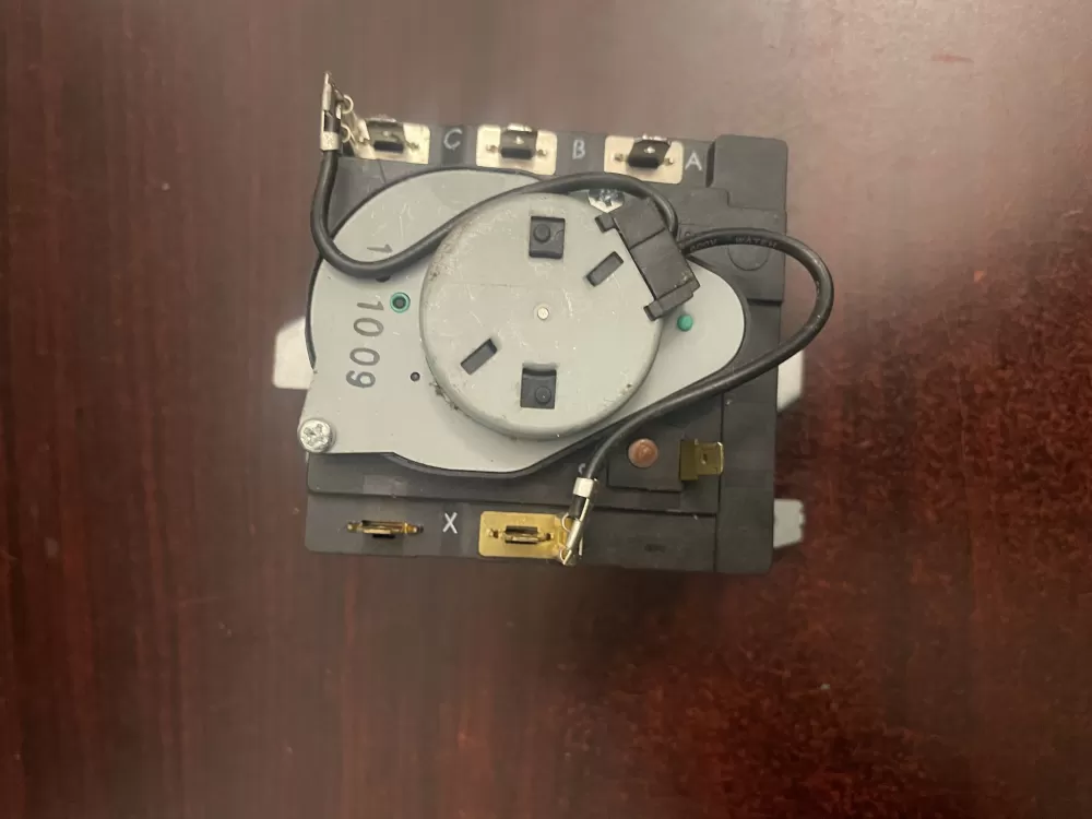 Hotpoint General Electric WE4M364 WE4M533 PS8690648 Dryer Timer AZ97448 | KM717