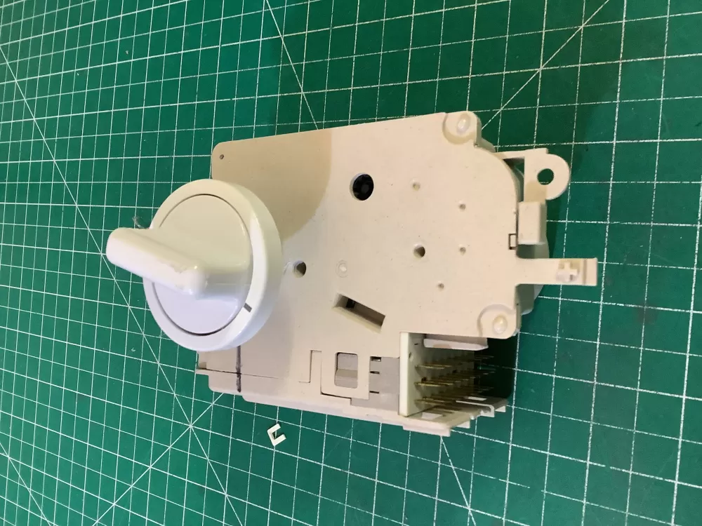 Frigidaire  GE  Kenmore 131758600B Washer Timer