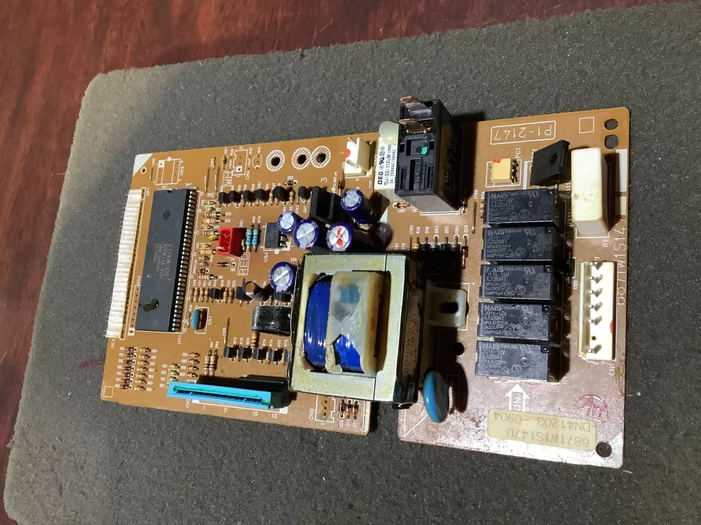 LG Kenmore 6871W1S147D Microwave Control Board  AZ126415 | NR2286