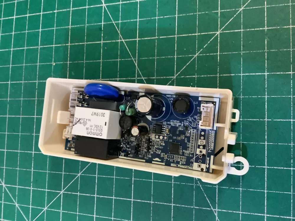Whirlpool W11221339 Freezer Control Board