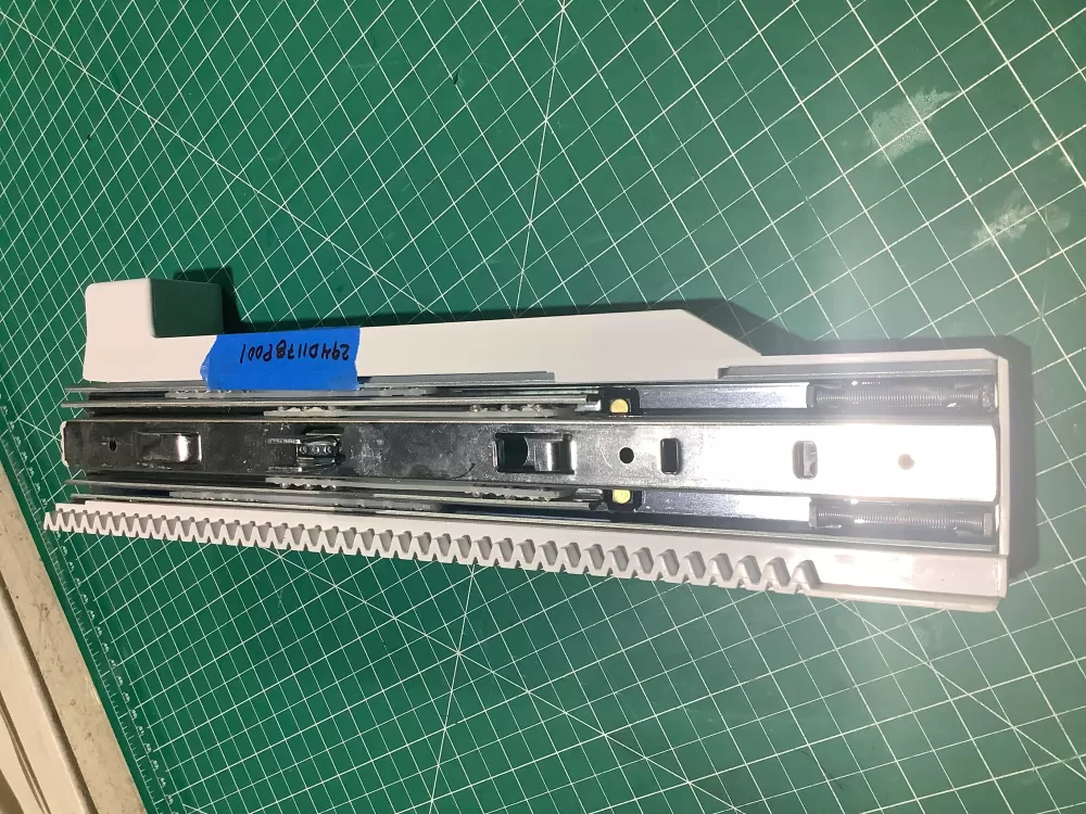 GE 294D1178P001 Refrigerator Rail AZ134189 | SL252