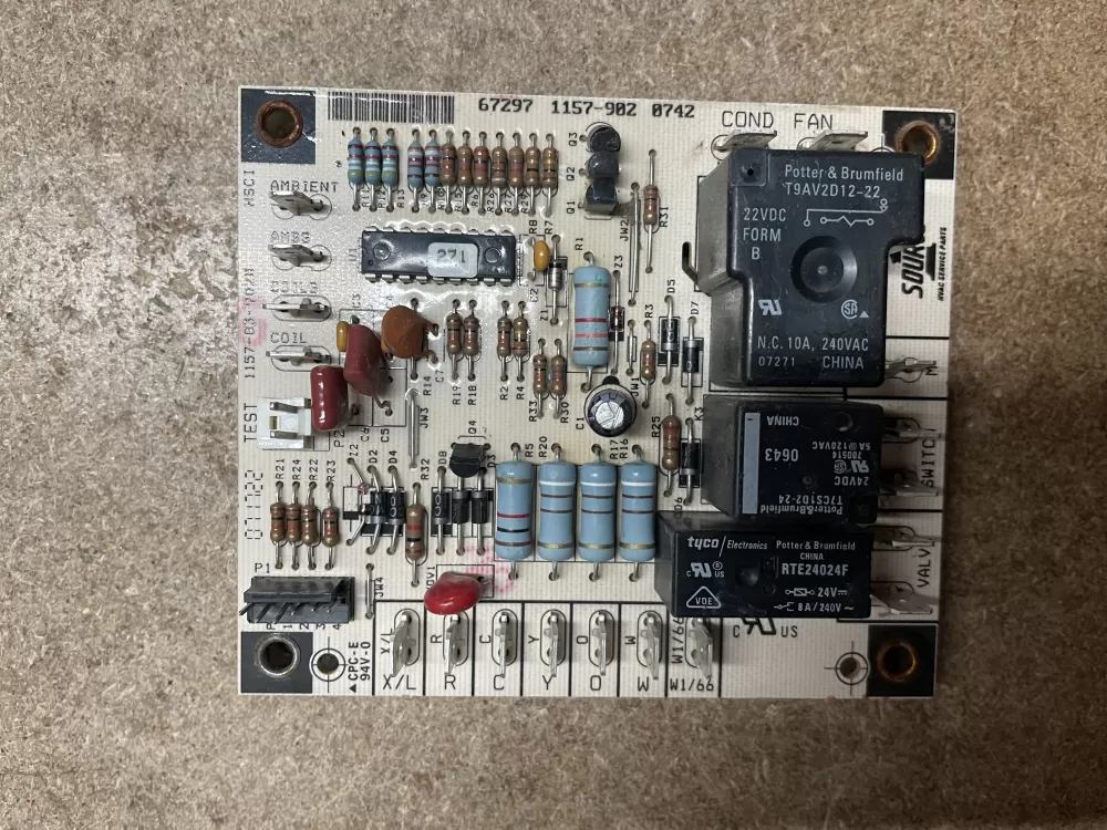 York  Coleman 1157-83-902B 