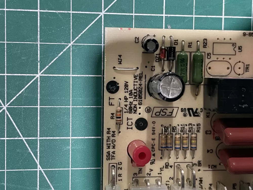 Kenmore 2304143 W10135901 Refrigerator Control Board AZ132778 | KM1537