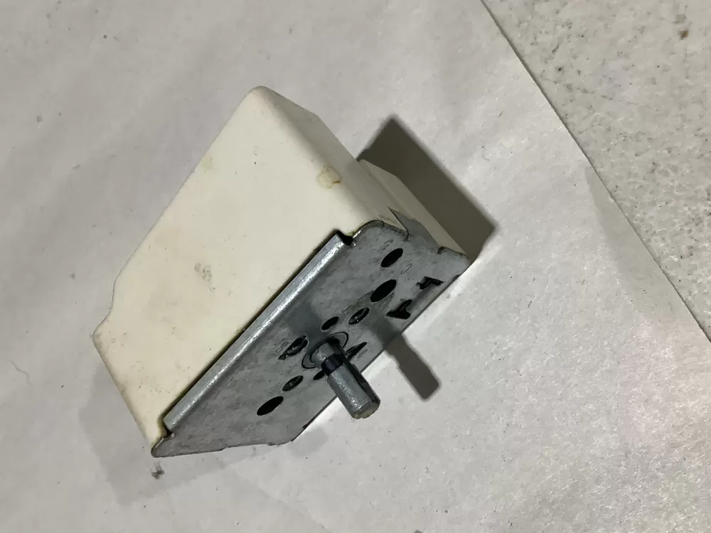 Amana  Estate  Kenmore  Kitchen Aid  Magic Chef  Maytag  Roper  Whirlpool 3148952 WP3148952 Range Infinite Burner Switch