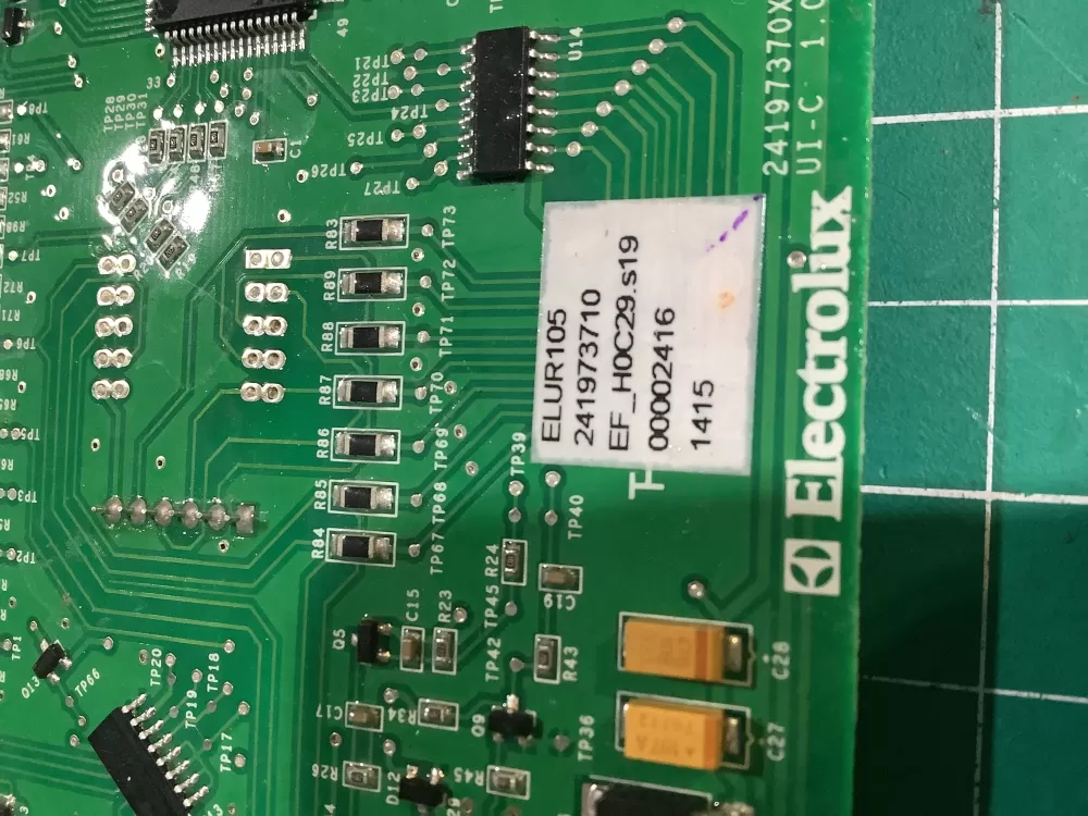 Frigidaire Electrolux Refrigerator Control Board AZ143627 | NR733