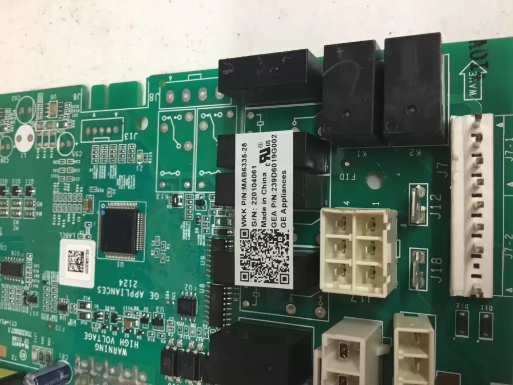 GE 239D6019G002 Refrigerator control board AZ52170 | NR1873