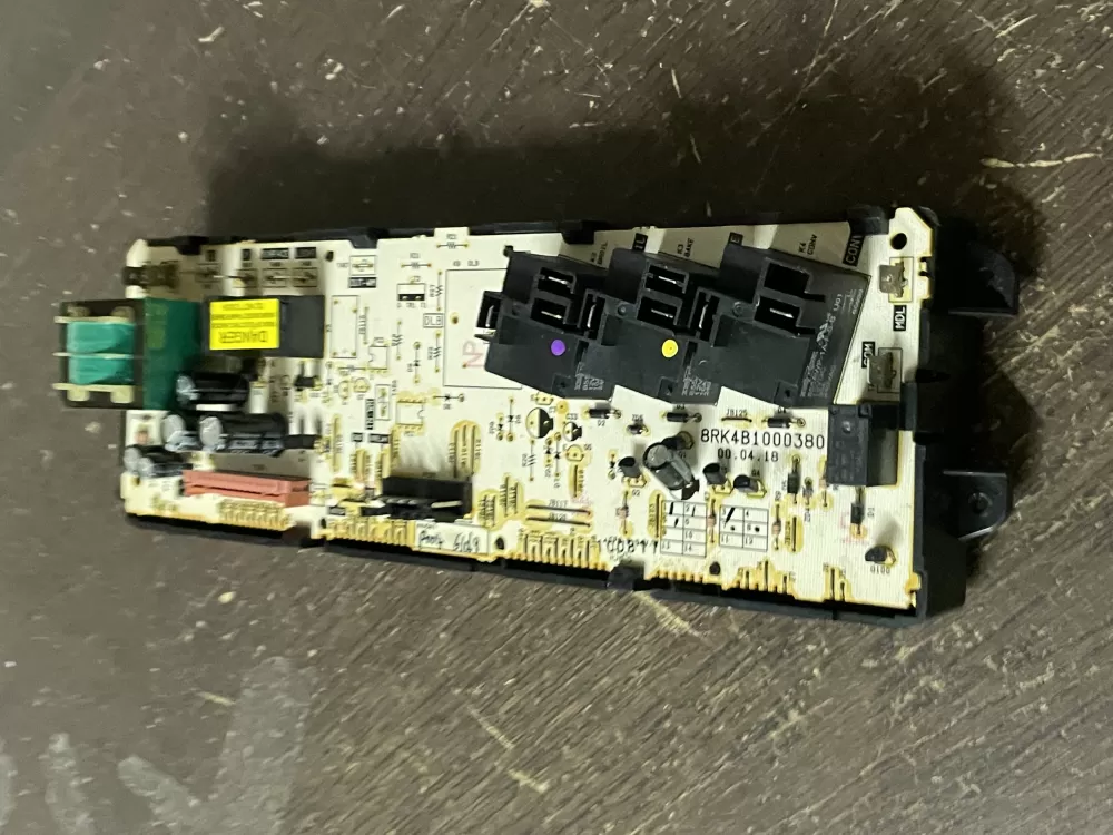 GE Oven Control  WB27T10204 / AP3155964 AZ50644 | Wm1832