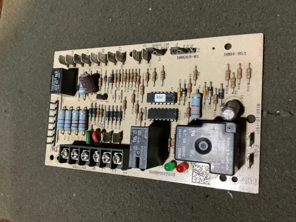 Lennox  Armstrong 100269-01 1084-851 1084-83-851B 0106N062798 Armstrong