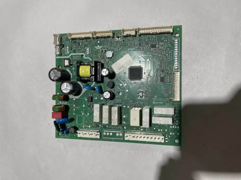Frigidaire A117791064  C00004399  A156331-03 Refrigerator Control Board