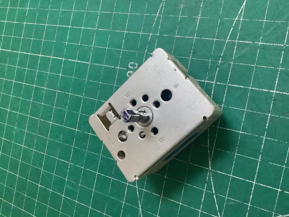 GE  Hotpoint  Kenmore  General Electric 164D1816P006 Range Switch