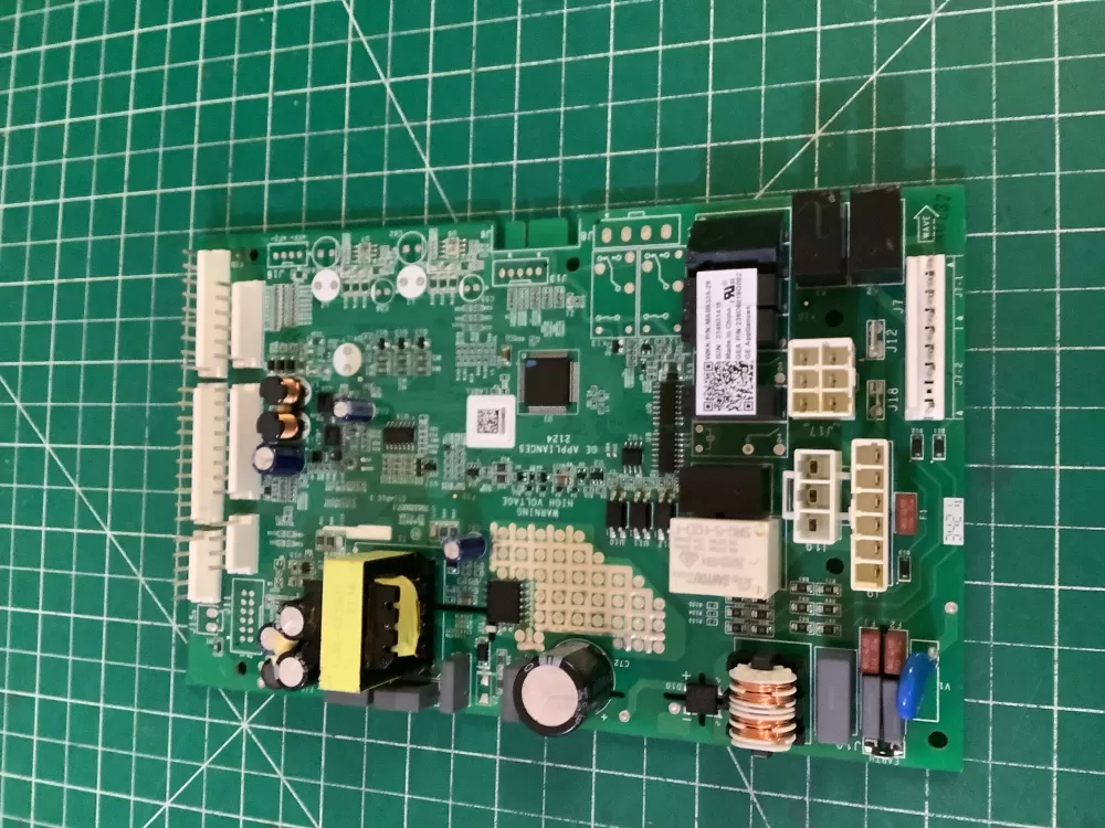 GE 239D6019G002 Refrigerator control board AZ193835 | NR599