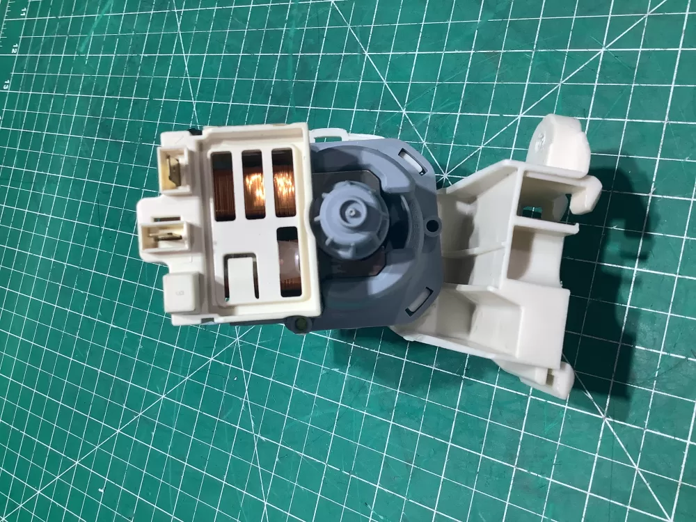 Electrolux 132115811 Washing Machine Drain Pump AZ150477 | AR197