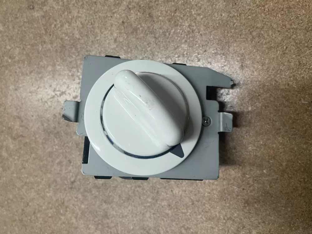 GE 572D520P033 WE4M334 Dryer Timer AZ6351 | KM1657