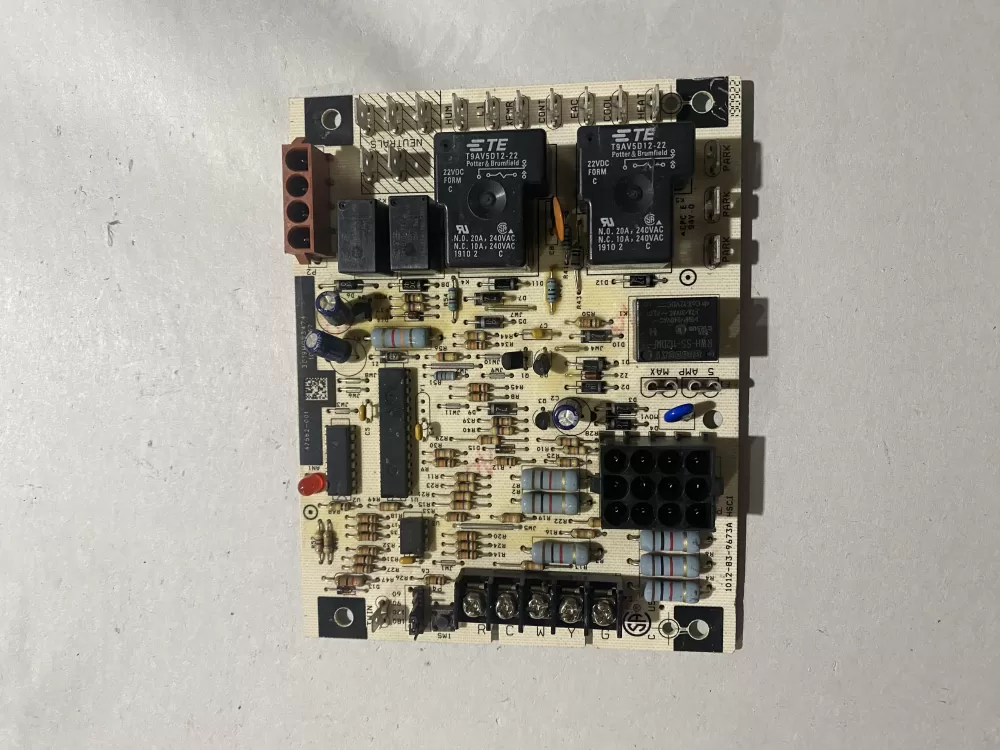 Lennox 1012-83-9673A Furnace Control Board