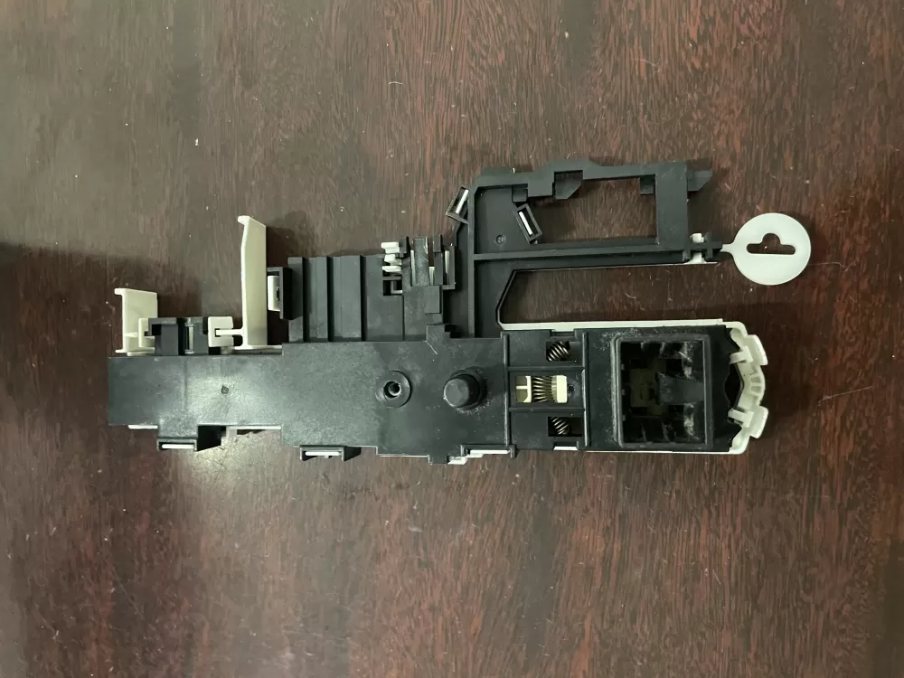Whirlpool  Kenmore 4619 702 3008 1  461970230081  Washer Door Lock Latch Assembly