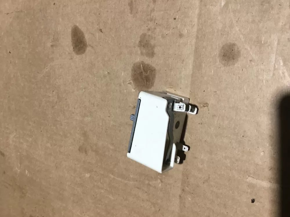 GE  Hotpoint  General Electric 164D1816P08 Range Switch Infinite