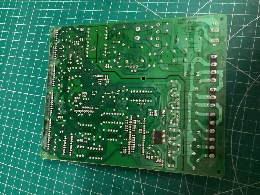 LG  Kenmore EBR52304408 Refrigerator Control Board