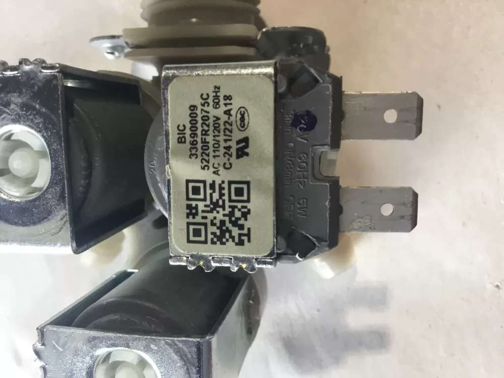LG 33690009  5220FR2075C Washer Water Valve Inlet