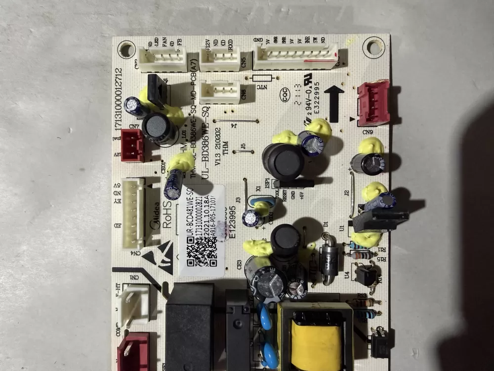 Midea 17131000002821 Freezer Control Board AZ215405 | KM2641