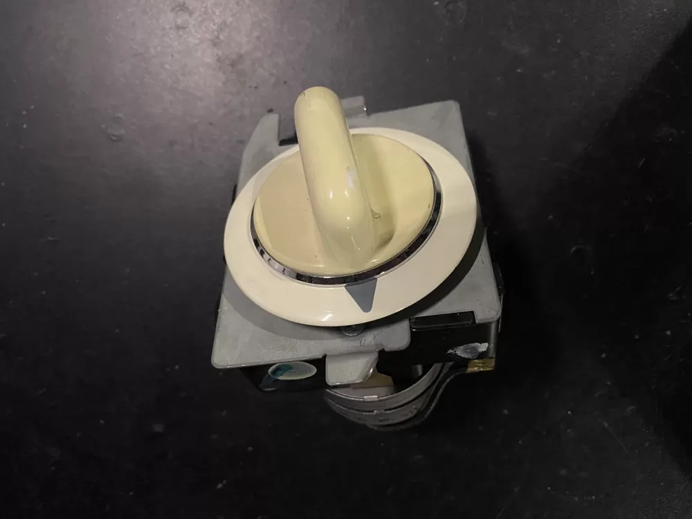 GE 572D520P033 WE4M334 Dryer Timer