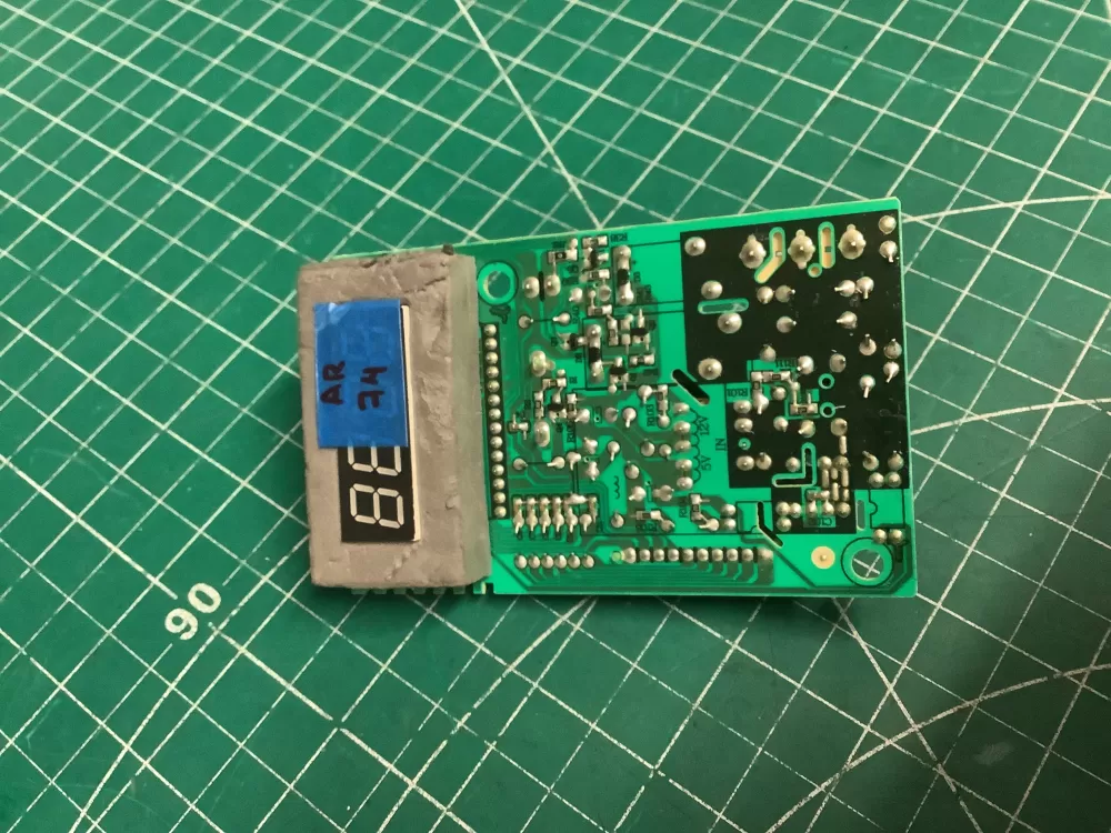 Sharp Microwave Oven Model:YC-MG02U-B- #B4 AZ204734 | AR74