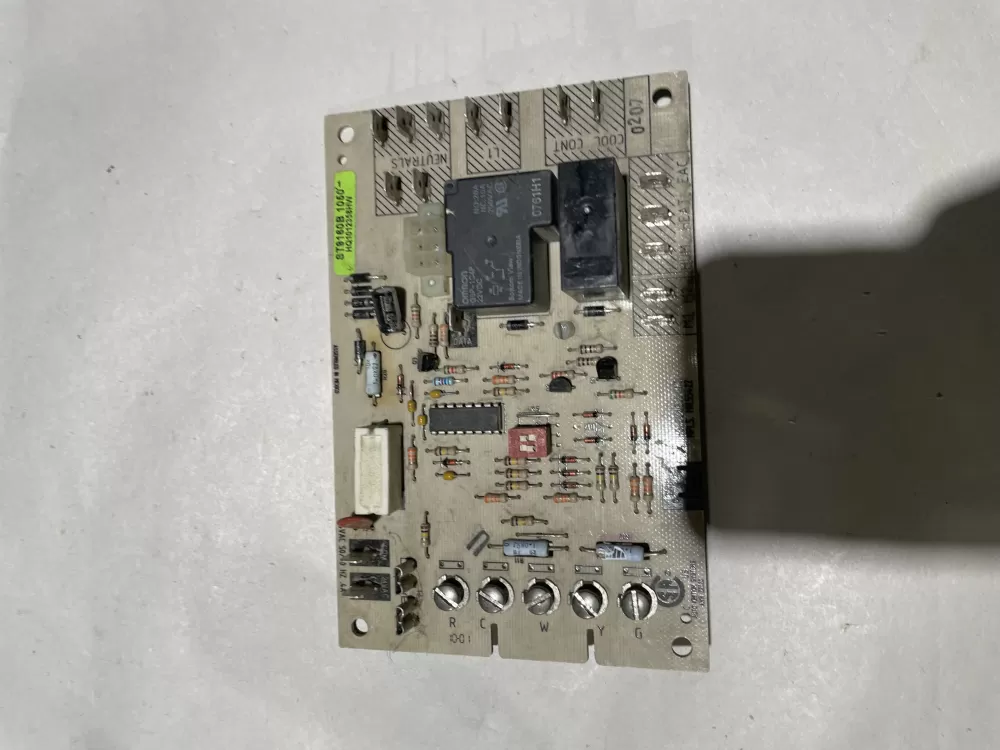 Lennox  Kenmore ST9160B 1050 Furnace Control Board