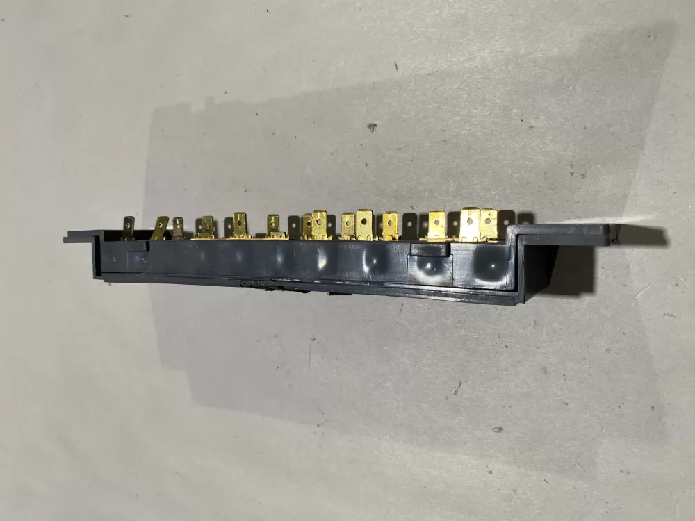 GE Fisher & Paykel 212D1063P001 WE4M348 Dryer Switch AZ160398 | BK1830