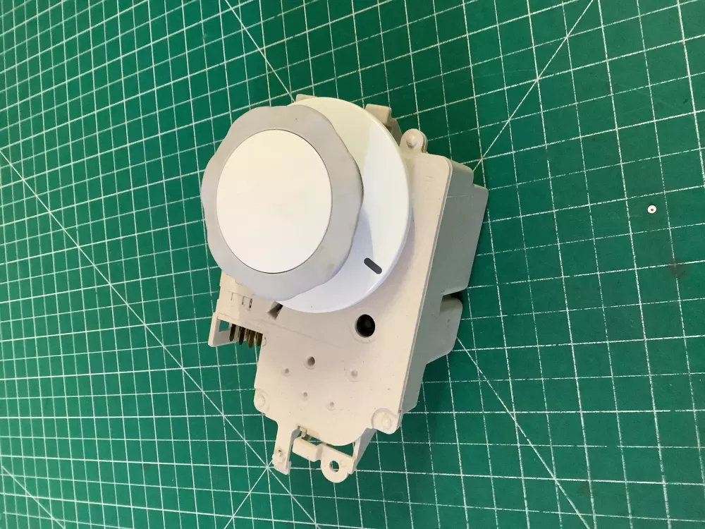 Frigidaire 137155100 Washer Timer AZ198047 | NR2764