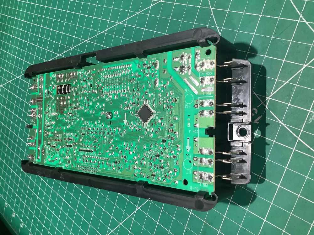Whirlpool AP6018255 W10173530 W10271747 W10476685 WPW10271747 PS11751557 Range Control Board