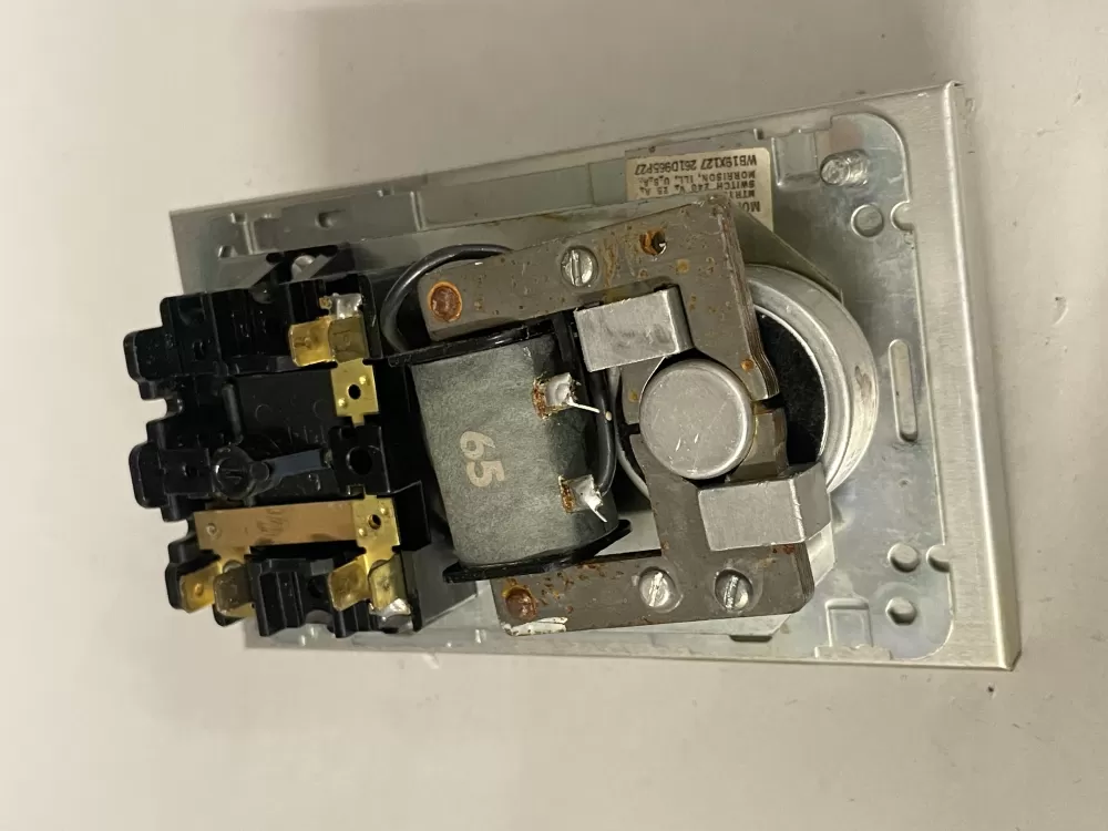 GE WB19X127 3AST19G349A2 Range Oven Clock Timer AZ228603 | Wm154