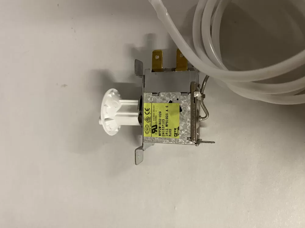 Westinghouse PS8769007 Thermostat Cold Control AZ226406 | BK2064