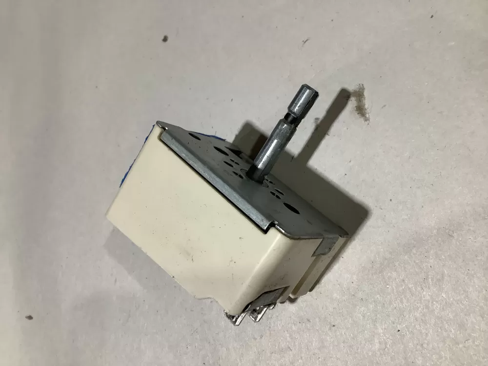GE Kenmore WB24T10012 Surface Element Switch AZ102995 | Sl92