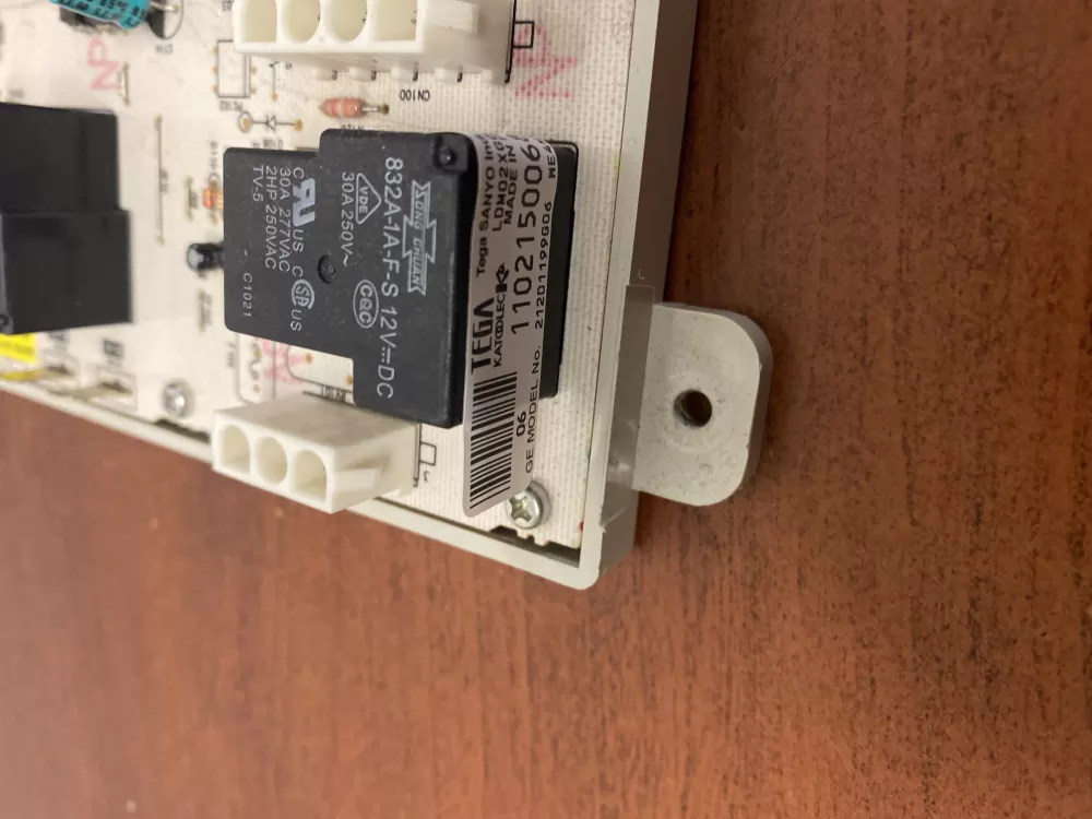 GE 212D1199G06 WE4M486 Dryer Control Board
