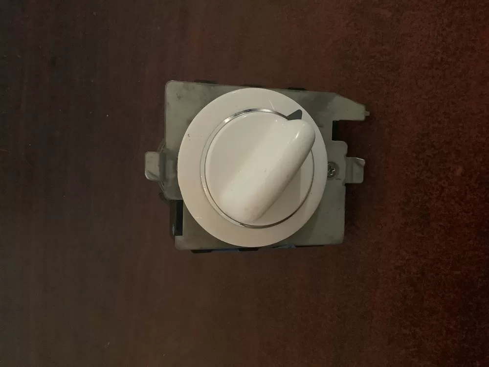 GE 572D520P033 WE4M334 Dryer Timer AZ172075 | CG771