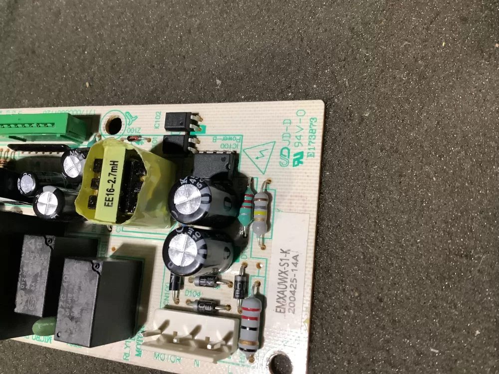 Magic Chef EMLAUXX-21-K-CKD Microwave Display Board AZ124919 | NR2272