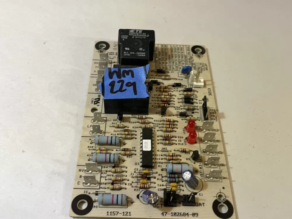 Bryant Rheem 47 102684 09 1157 121 B16  Carier Control Board AZ110641 | Wm229
