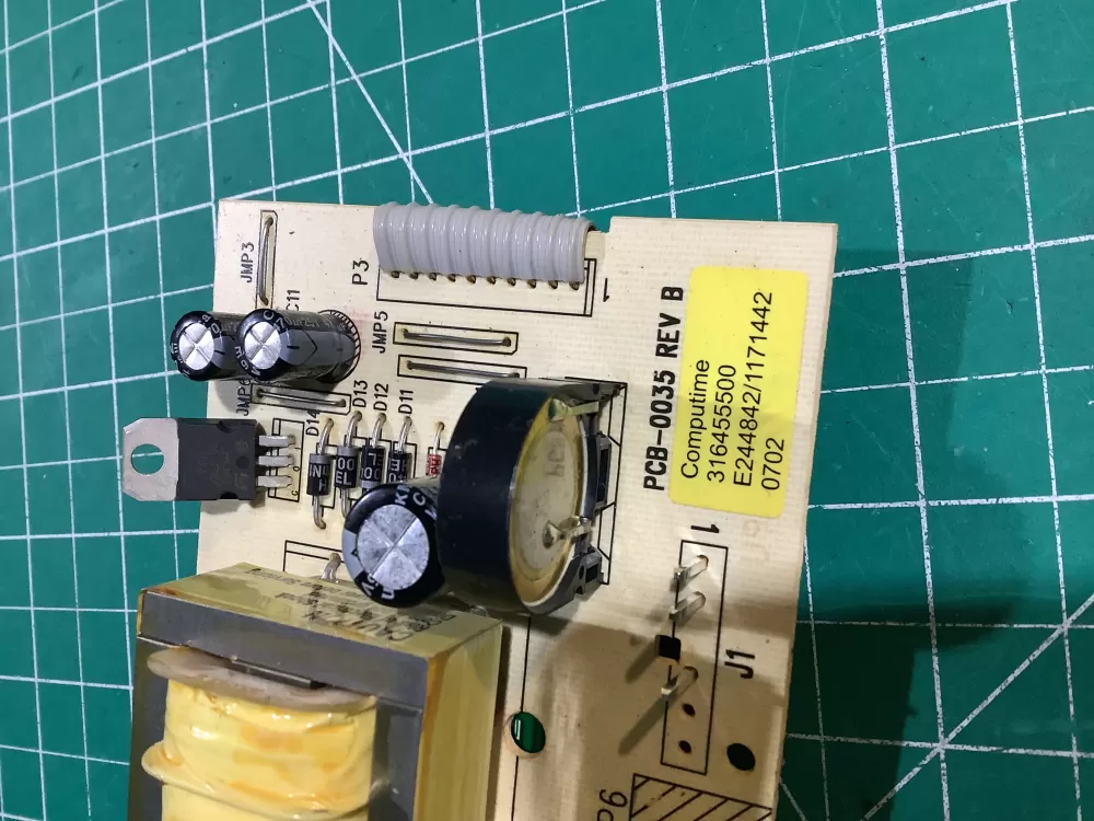 Frigidaire Electrolux Kenmore 316455500 Oven Control Board AZ147303 | NR2470