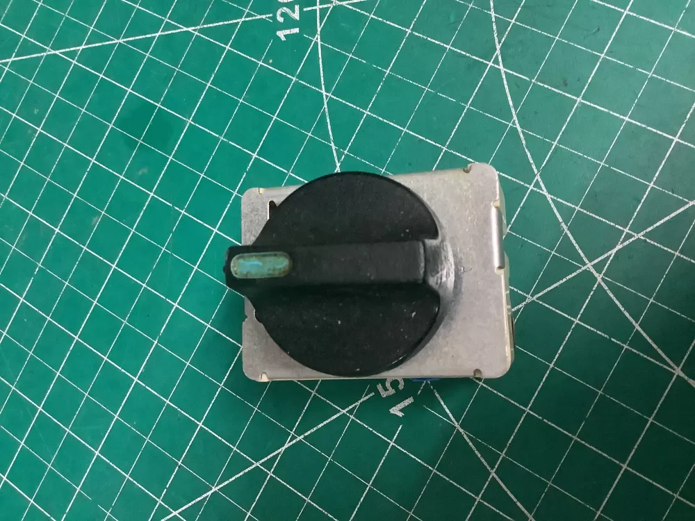 GE  Maytag  Kenmore KS812641 Range Control Board Switch