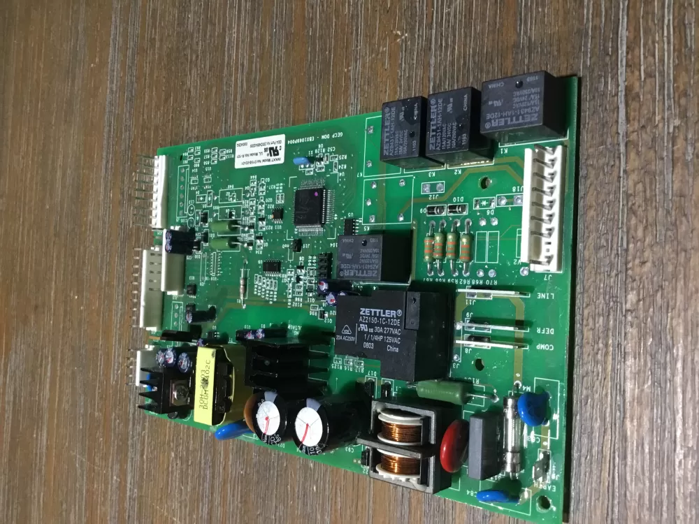 GE Hotpoint 200D4854G009 EBX1069P004 Refrigerator Control Board AZ50866 | NR1837