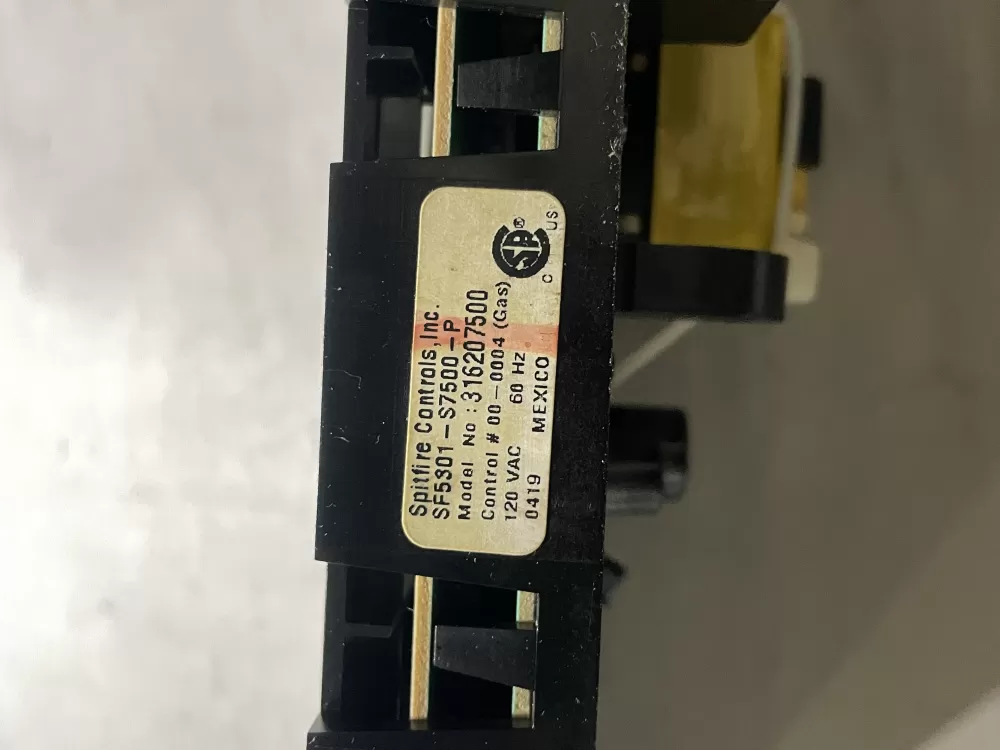 Frigidaire Kenmore AP3763194 1056303 Range Control Board AZ201717 | Wm2433